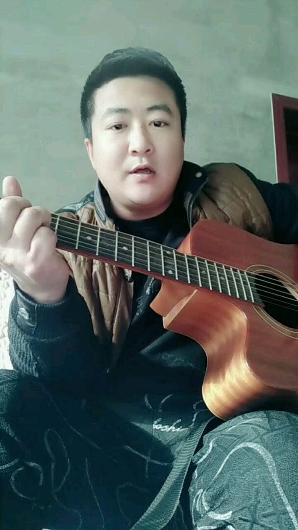 吉他弹唱《机器灵砍菜刀》