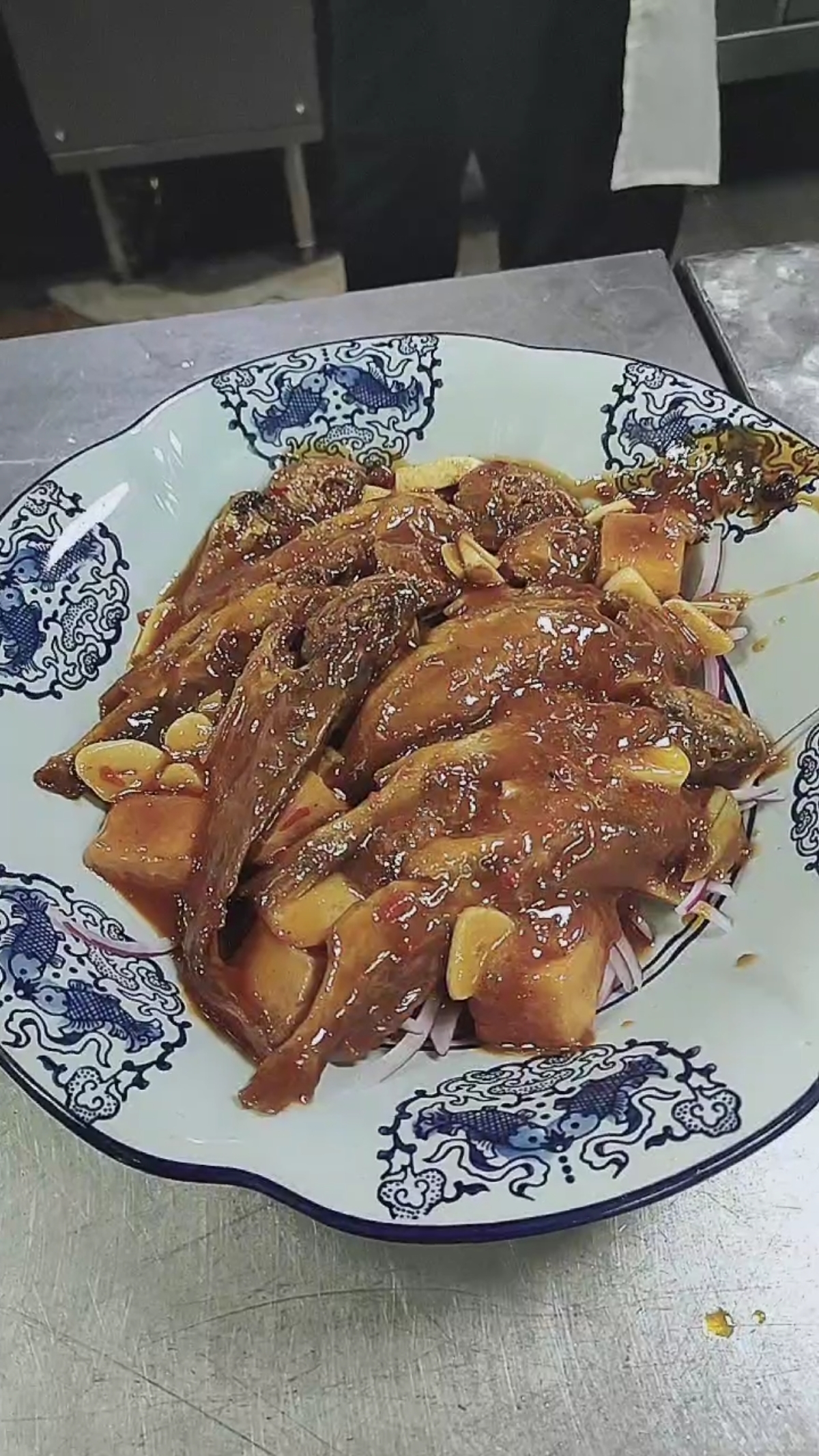 #秀出你的拿手菜#小黄鱼贴饼子好吃的不得了,鱼虽小但肉质非常鲜美。