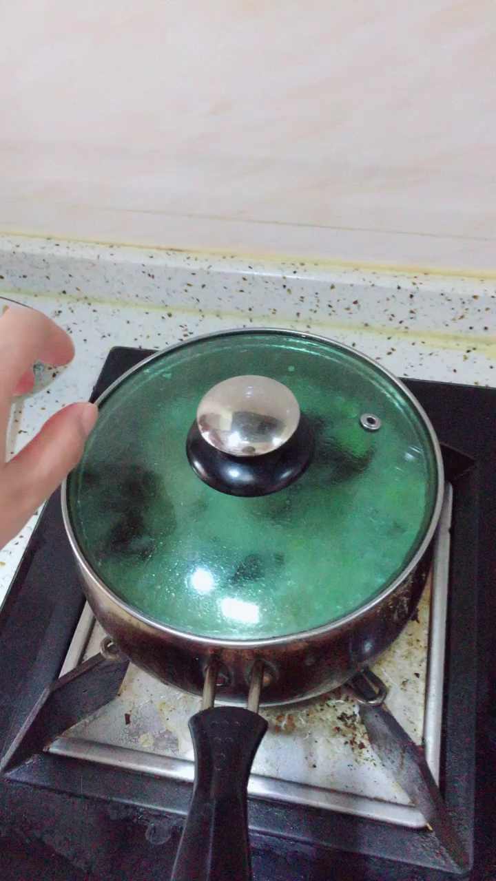 #感恩有你#有了娃,做饭都麻利起来了,木耳豌豆排骨汤饭来了