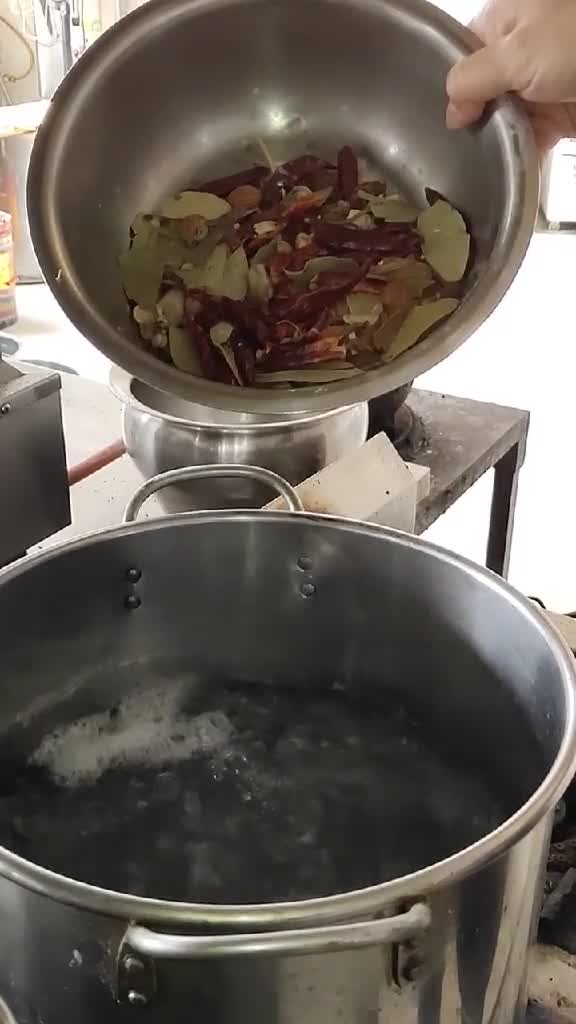 脆皮烤鸭制作公开了