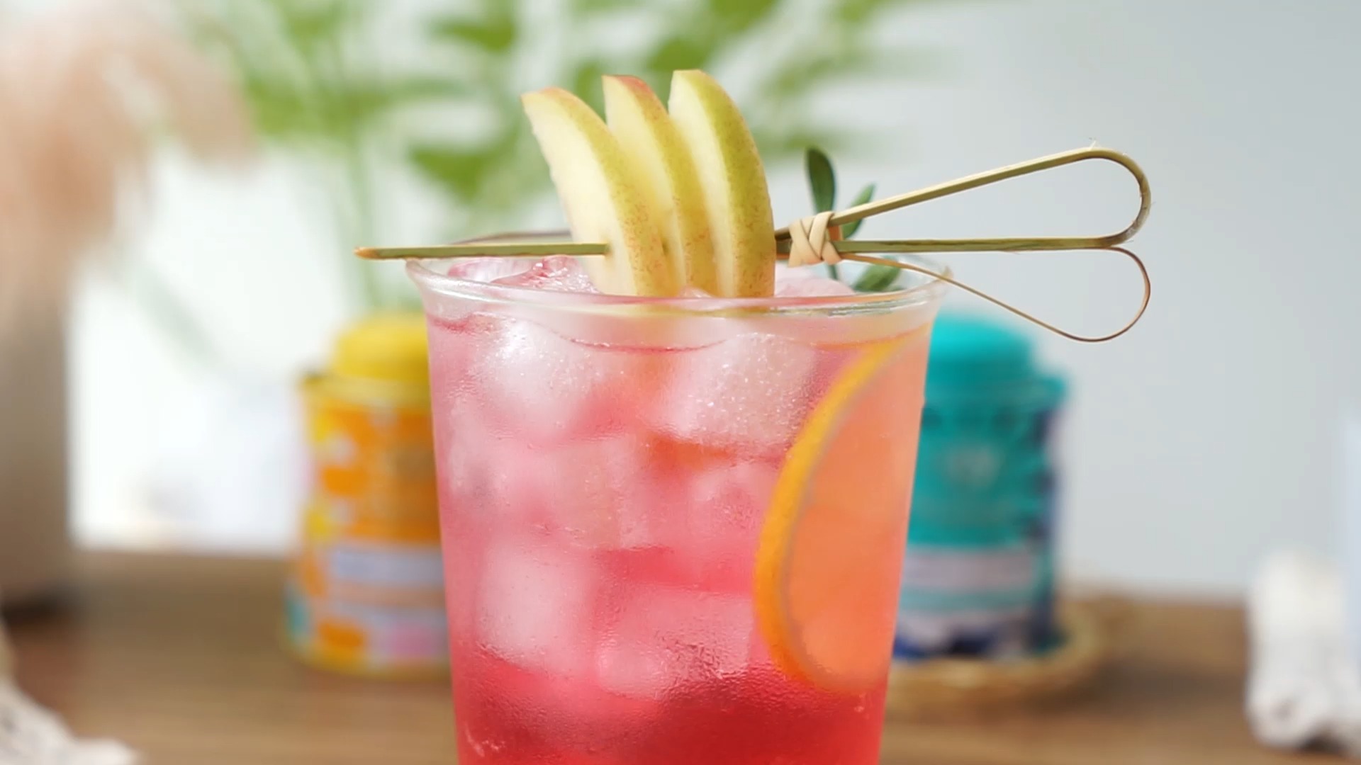 #自制美食#少女心满满的蜜桃气泡饮来啦噗滋噗滋的小气泡伴随着清甜口感最适合噪热的天气