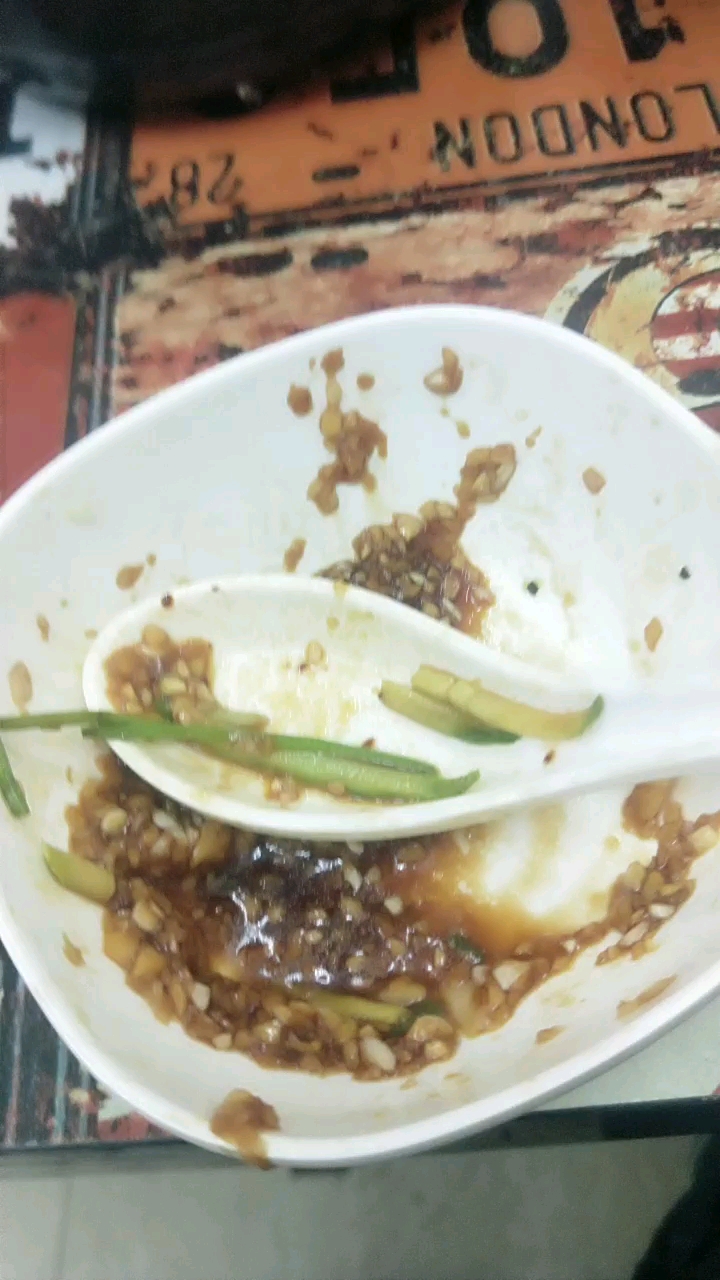 晚上吃大蒜谁家借我点饺子