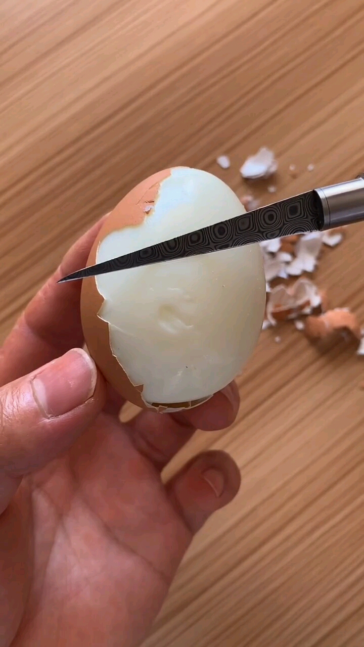 用煮熟的鸡蛋雕花型非常意思鸡蛋也不会浪费