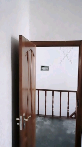白色纯色壁纸