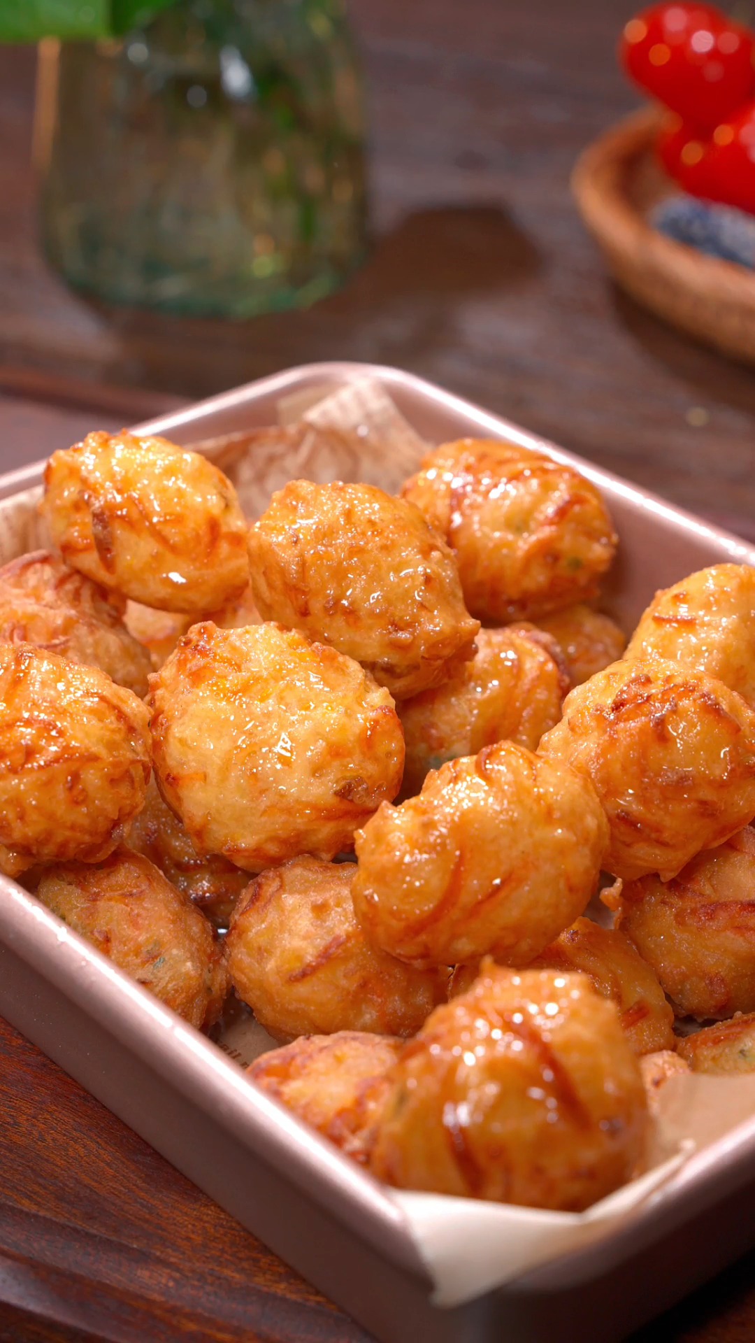 蔬菜丸子这样做真的太好吃了,外酥里软比吃肉肉都舒坦,空闲时可以试做下~#蔬菜丸子