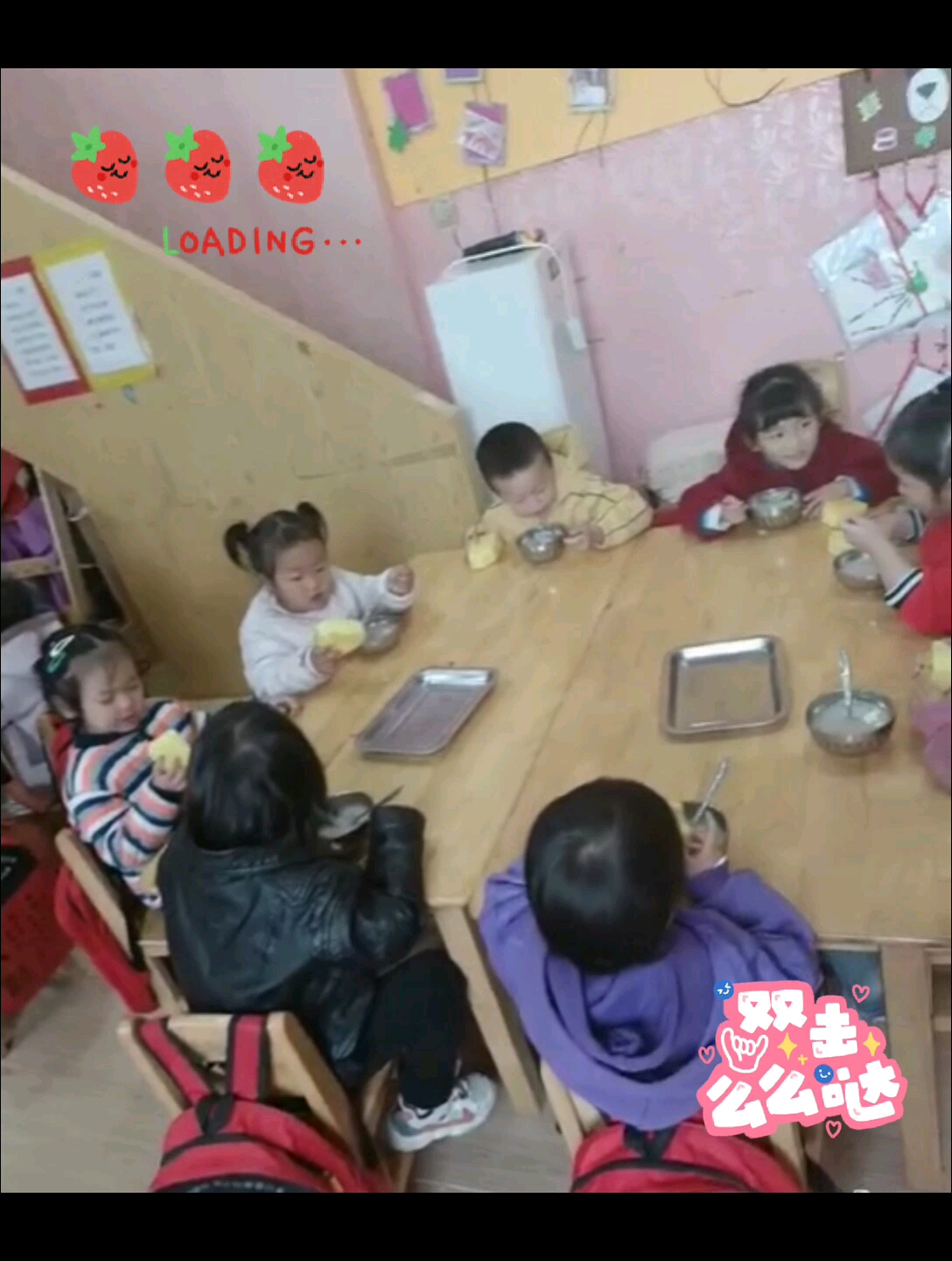 十一月十四幼儿园早餐,玉米馍,黑米粥,葱花豆腐。#亲子记录#全民小助手