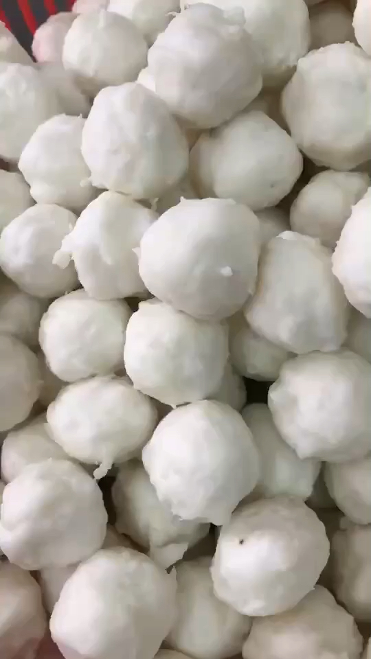 【潮汕墨斗丸】[色]最爱的墨鱼丸全手打丸子确实嚼劲十足一口咬下