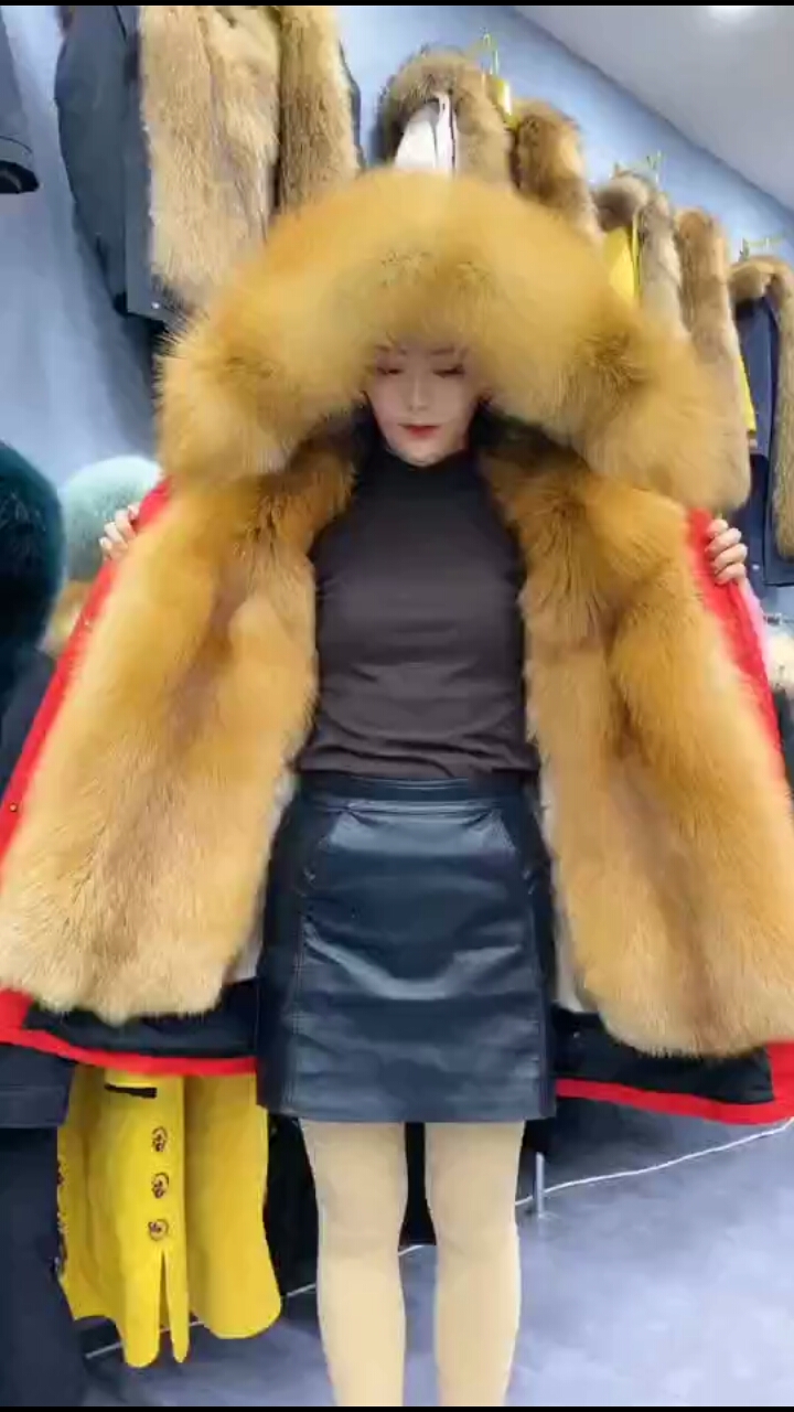 #街拍美女#我们热门见