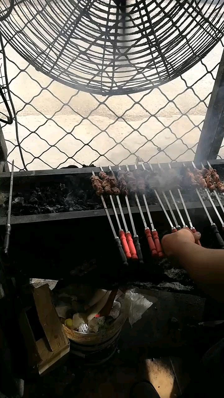 新疆烤羊肉串 欢迎