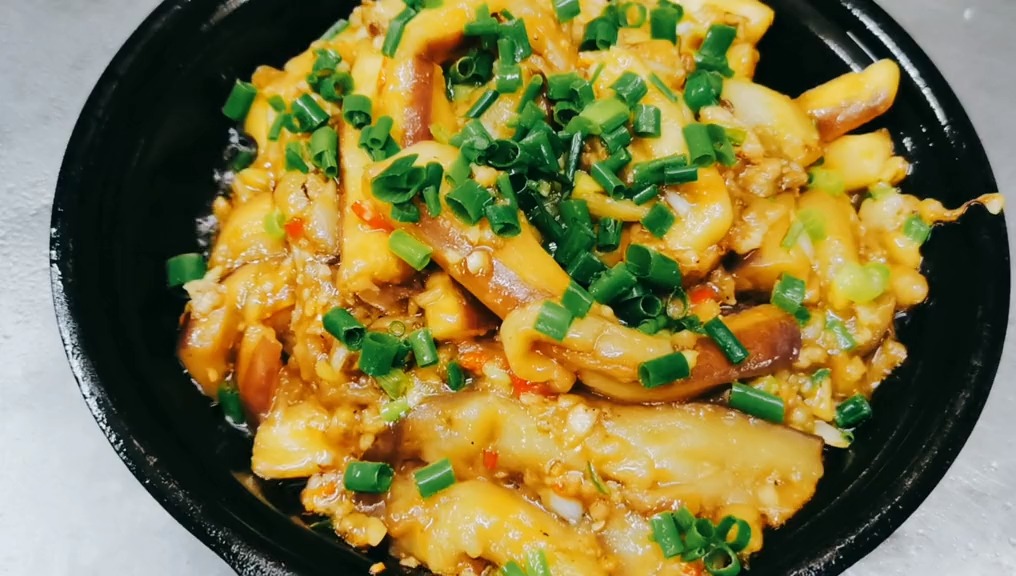 #美食#厨师长教你红烧茄子煲,不炸也不煎,操作简单小白也能够轻松学会