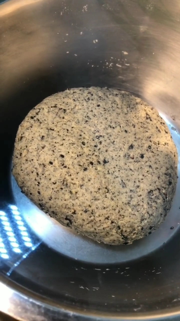 黑馒头