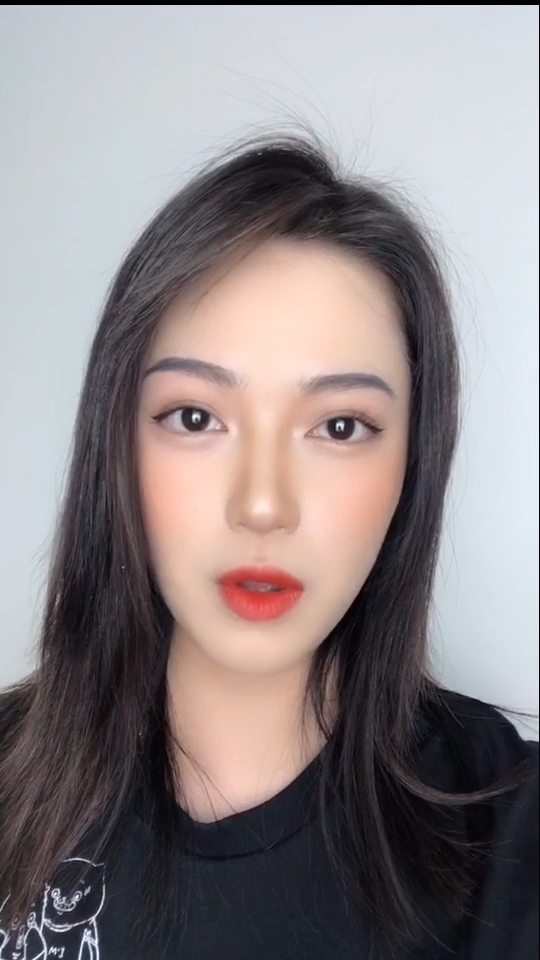 我是可爱的女孩子