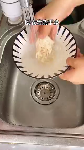 猪肉灌肠制作步骤