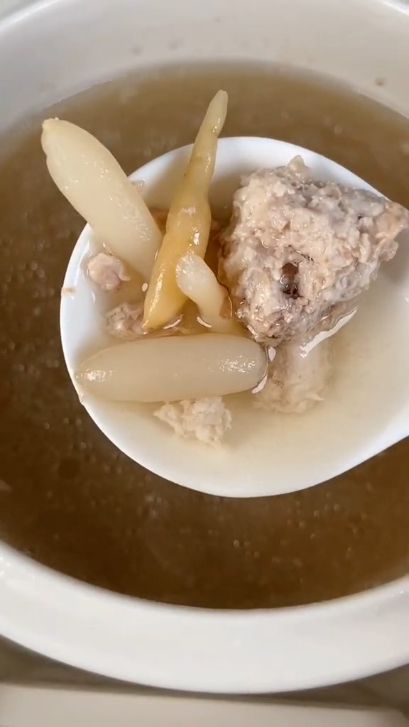 #美食#太子参无花果瘦肉汤