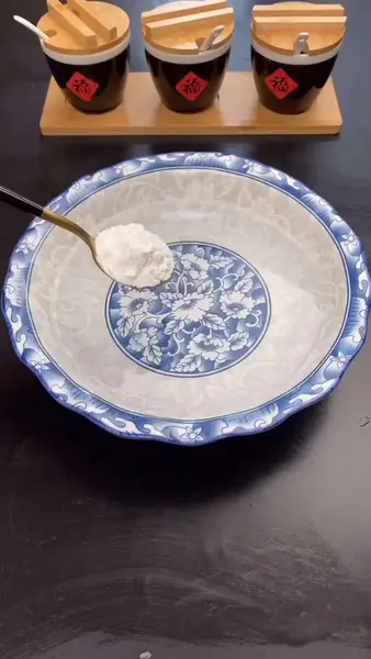 居家好物,家里有破壁机的别闲着了,可以做各种豆浆、米糊、浓汤、绵粥、玉米汁、奶昔,简单快速