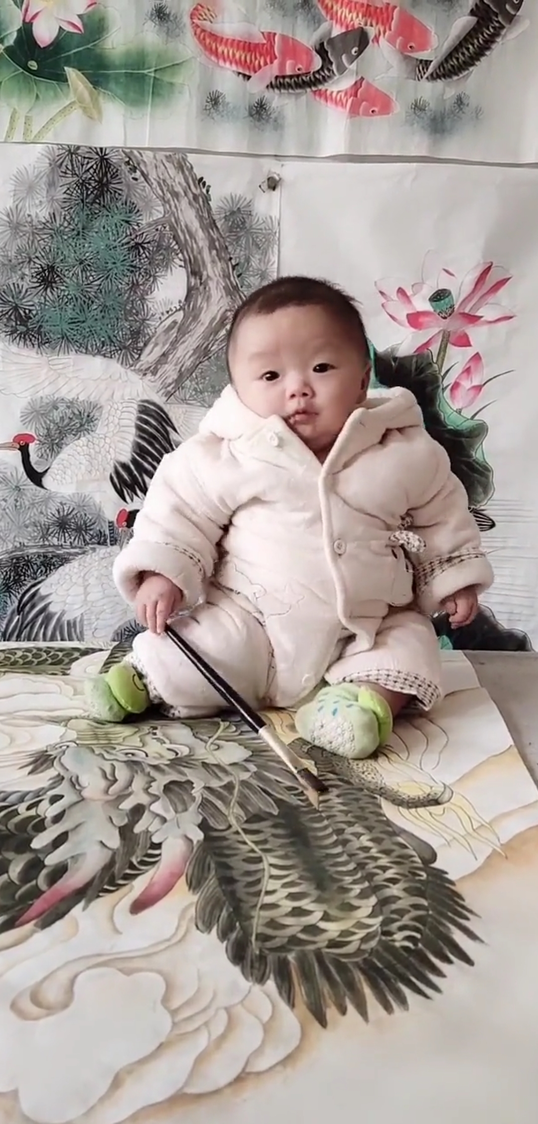 #传递正能量正能量#民间三月小神童,父子二人画一幅鲤鱼跳龙门