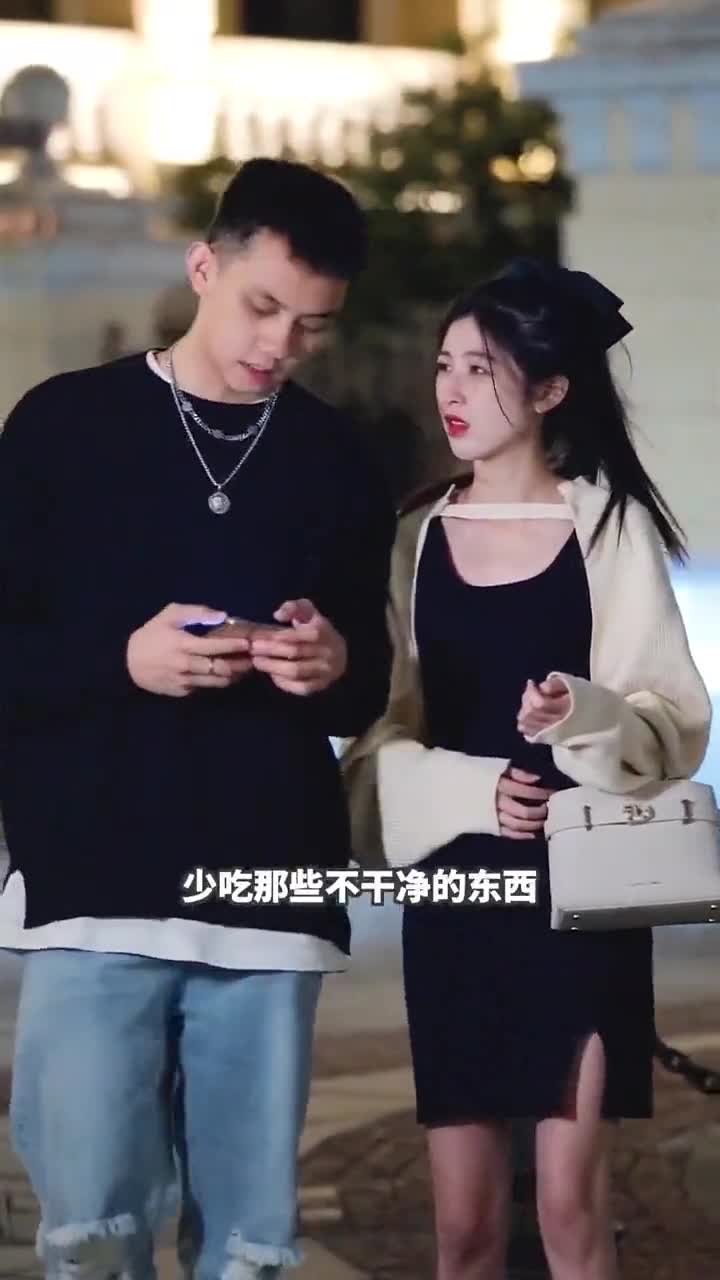 美女:为什么男友只让喝一点点奶茶