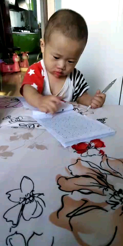 这是十三四个月时候