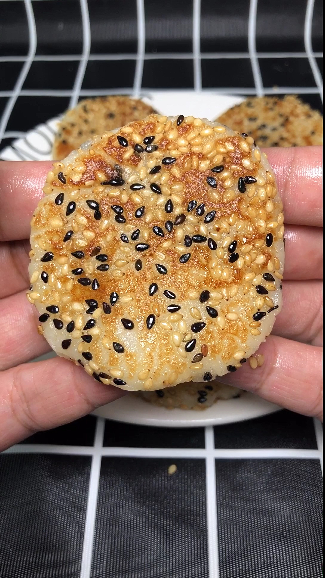 #自制美食#山药芝麻饼这样做小朋友最爱吃啦