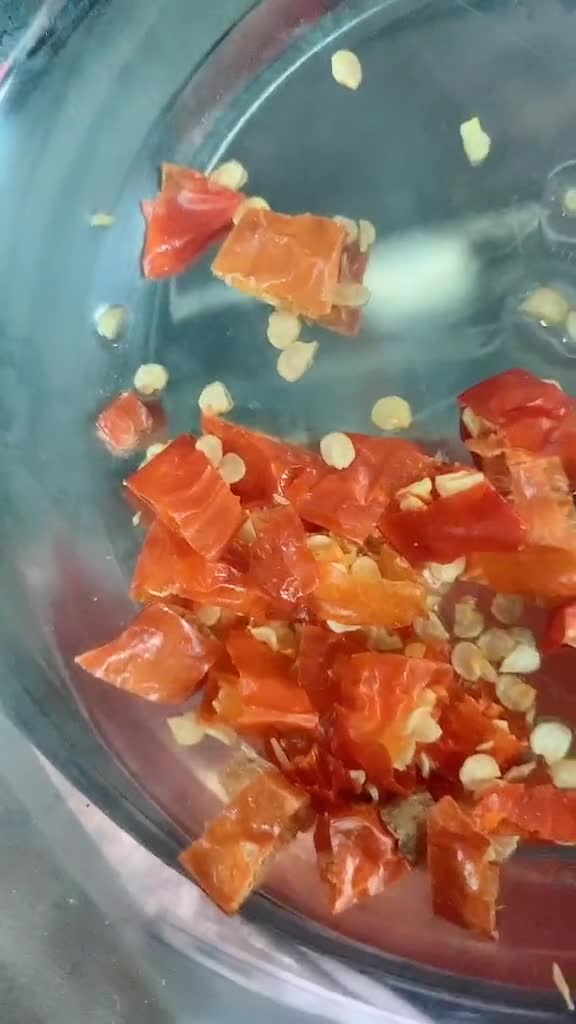 黄焖鳝鱼鲜美而咸香肉质软滑风味独特喜欢的可以试试哦刘大勺下饭菜