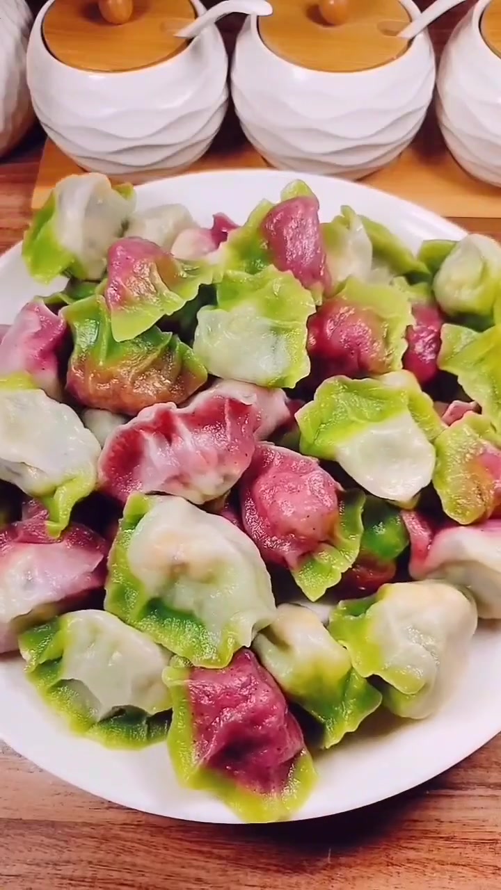 彩色水饺的详细做法