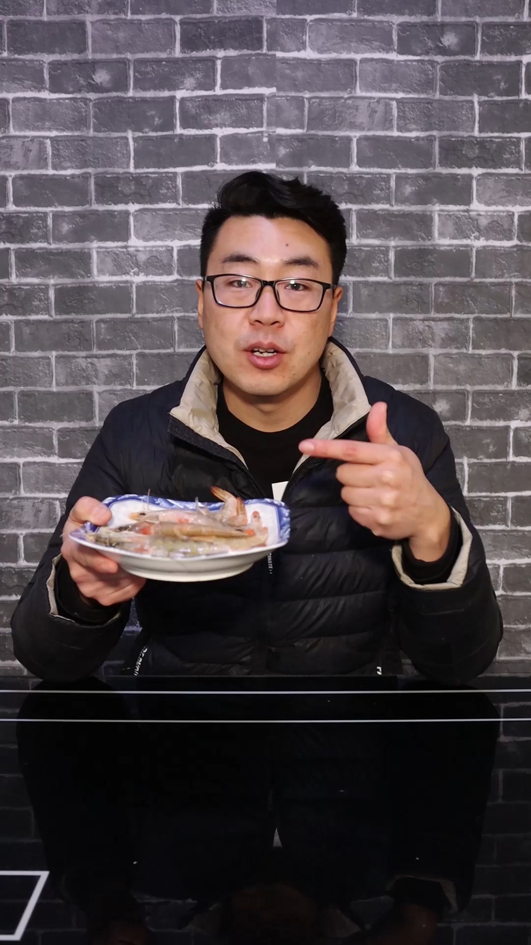 大虾解冻小技巧,化冻后和新鲜的一样