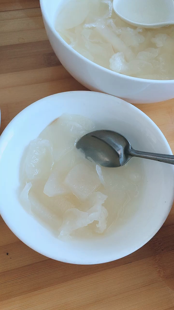 雪梨银耳汤