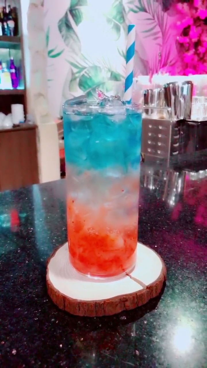 在家就能调的鸡尾酒:草莓 雪碧 rio,年夜饭家庭party的调酒师就是你! 