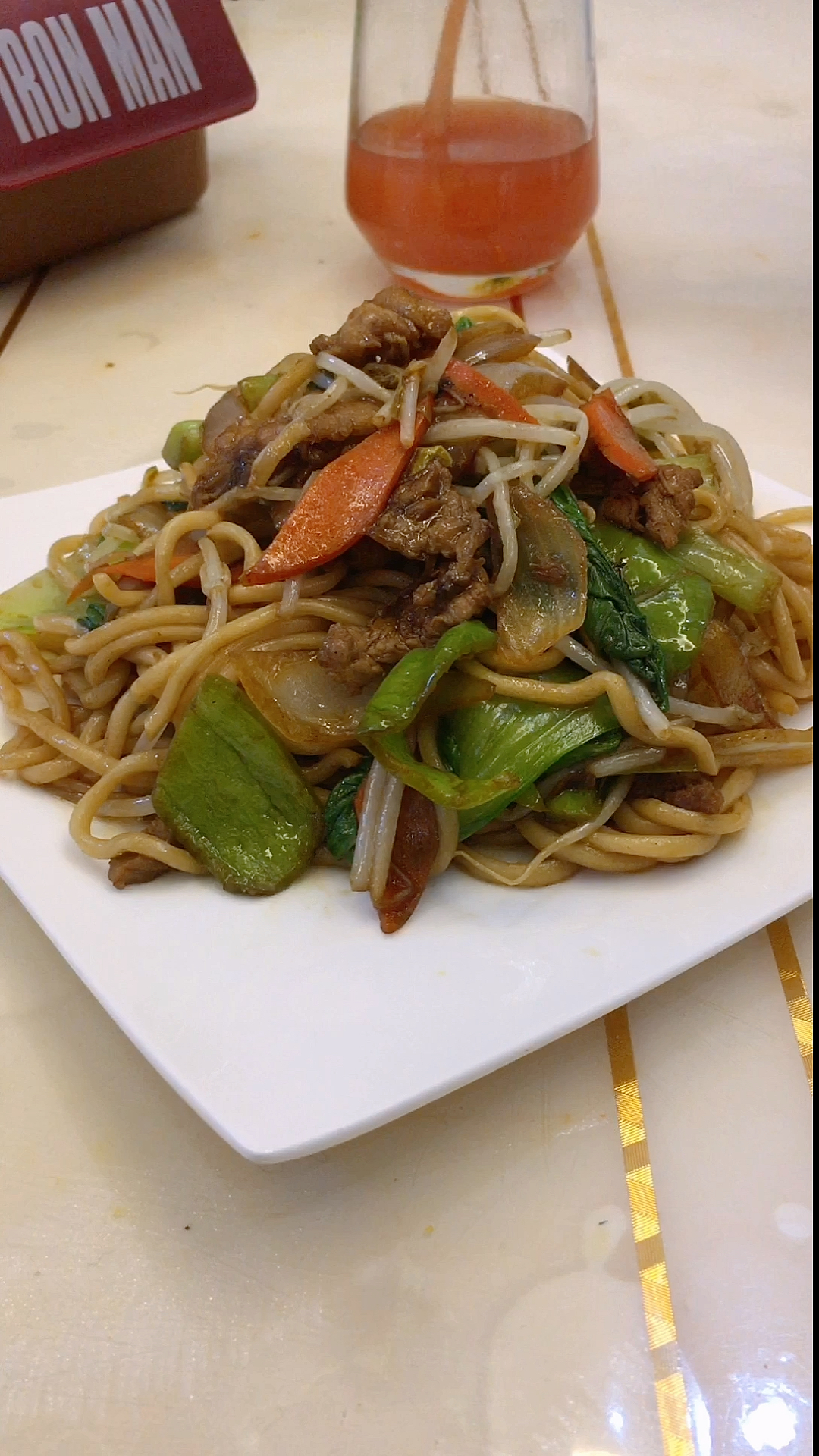 #美食记#这样炒出的肉炒面真的很好吃!