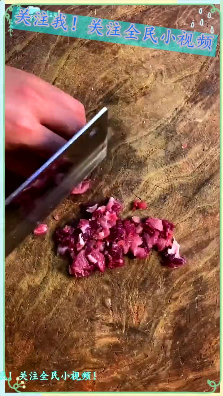 美食教程:扬州炒饭这样做,和餐厅卖的一样好吃