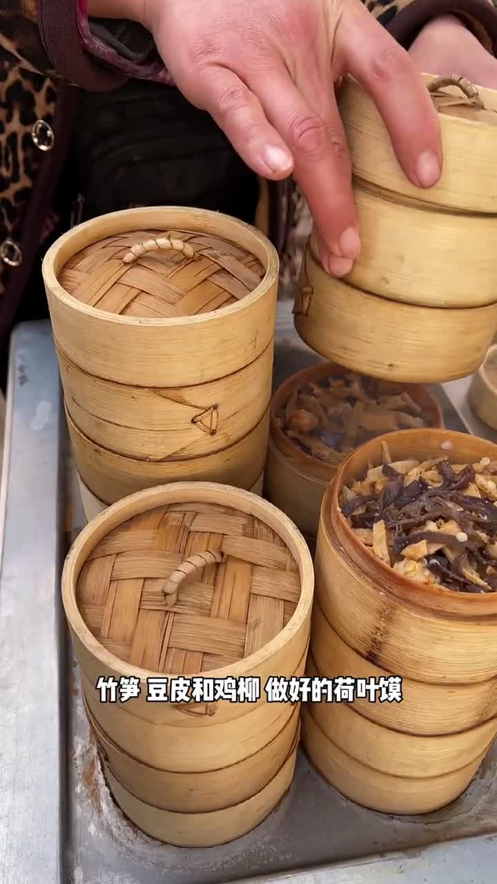 这种肉夹馍第一次,味道不孬嘞...