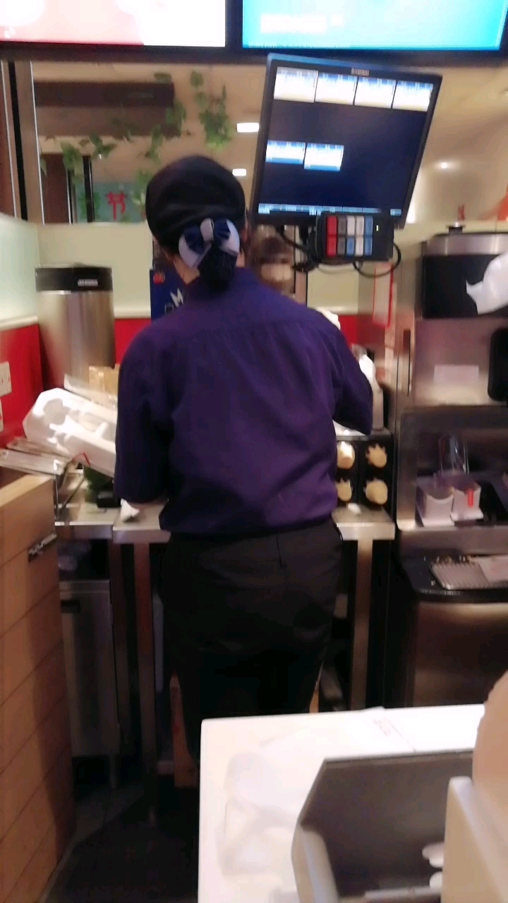 麦当劳咋这么火呢