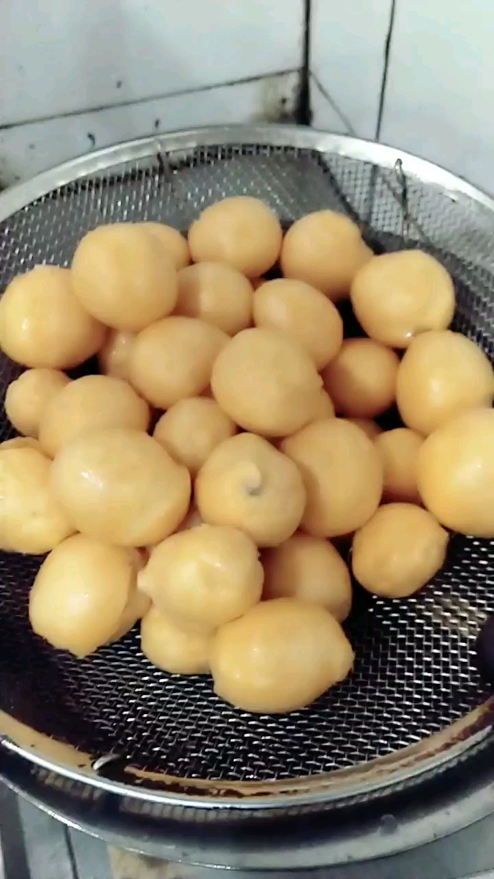 试做炸鱼腐,大家觉的怎么样。