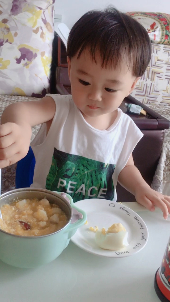 #好看的眼睛#小米南瓜燕麦片粥。配鸡蛋(早餐)
