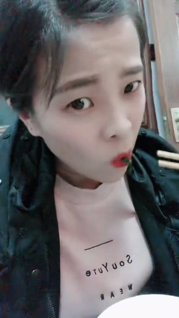 要不是嫁到了江苏,我都不知道土豆可以炖鸡,咸菜可以烧汤,喂猪的草头 人也能吃