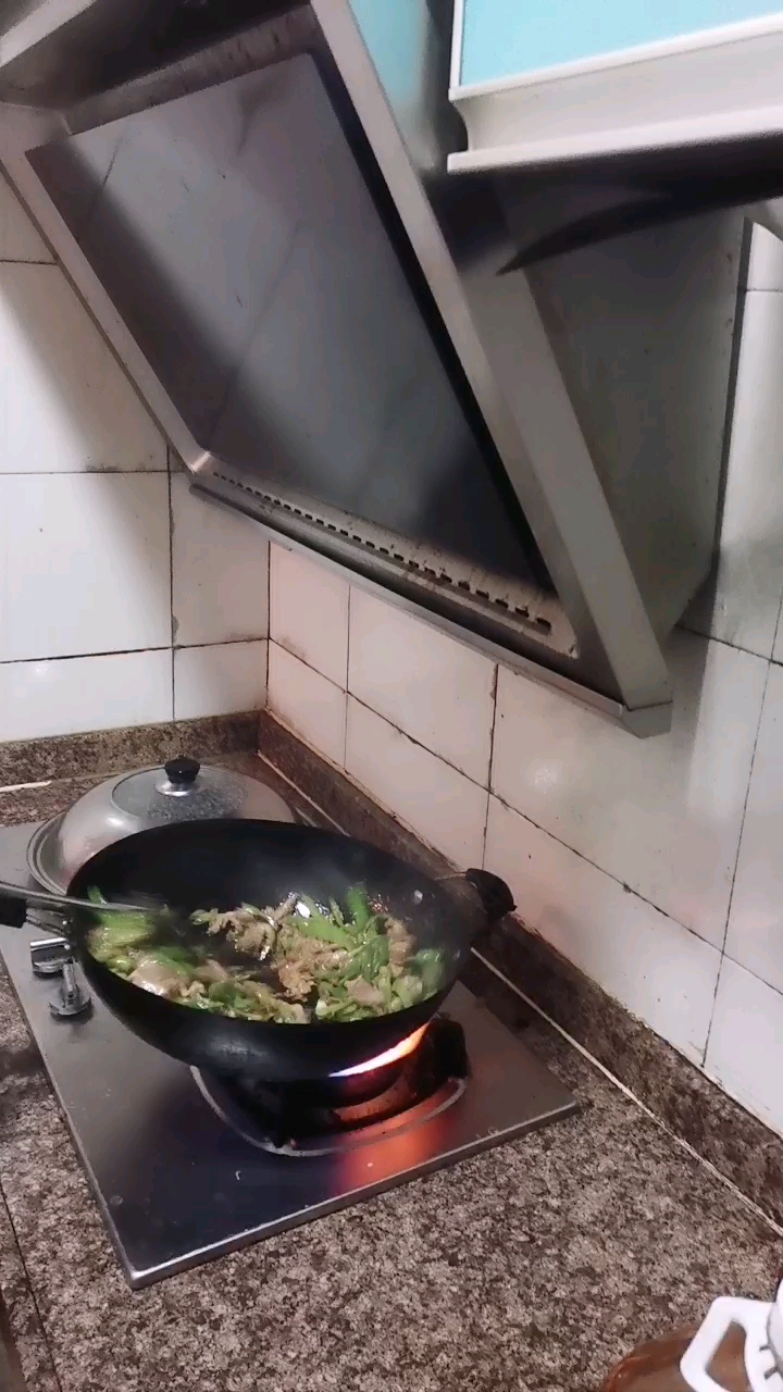 第一次炒菜,没法吃怎么办!