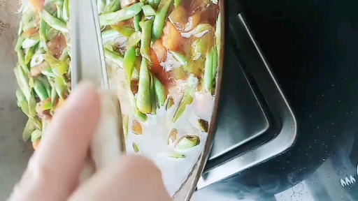 #自制美食#豆角焖面的家常做法。这样做一次可以吃两大碗,快来看看吧