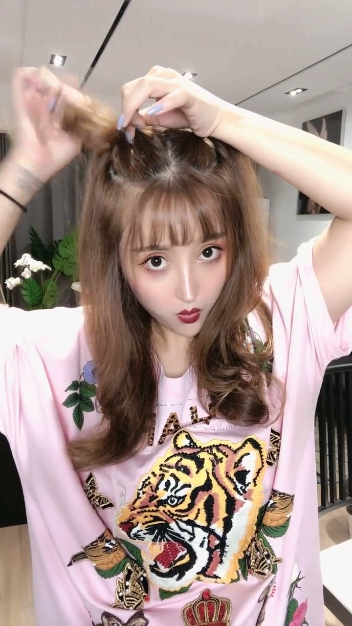 #你喜欢的样子我都有#明星同款发型教程,瞬间减龄10岁,秒变网红