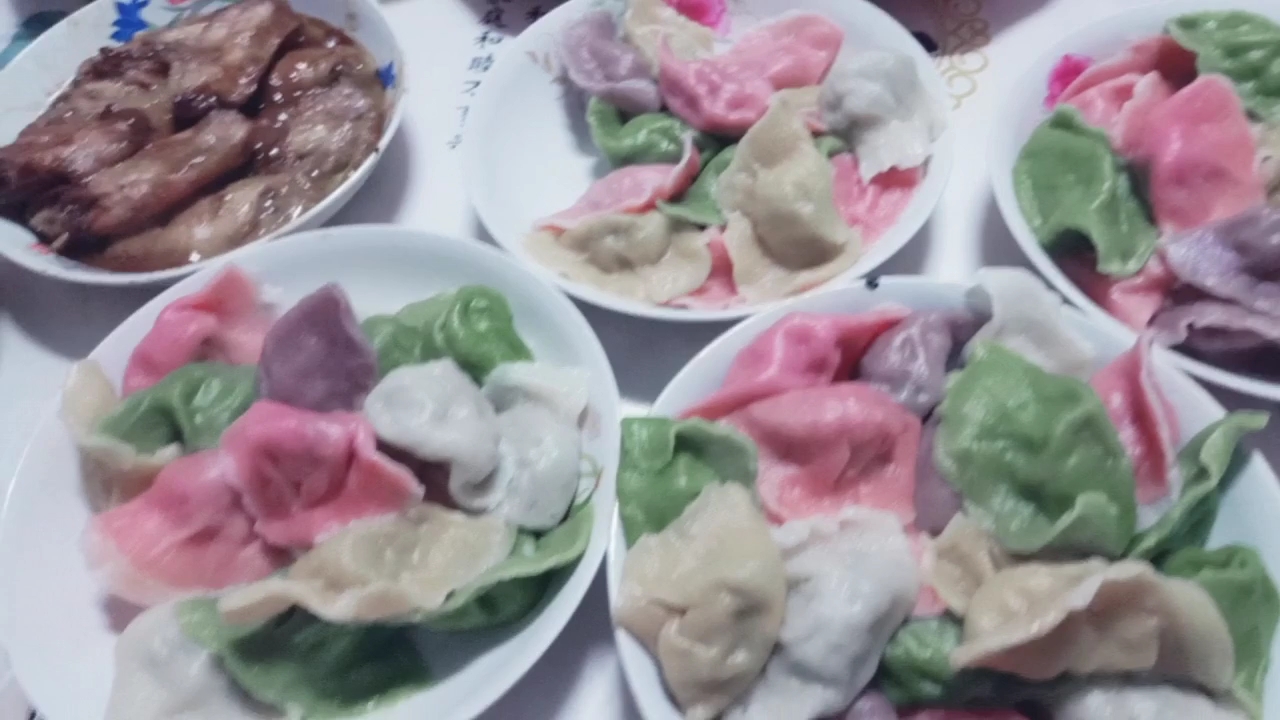 五彩饺子 