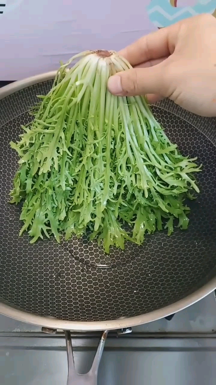凉拌苦苣1