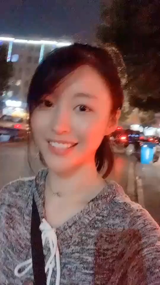 #搞笑视频#炸鸡在哪里