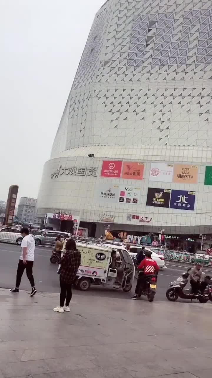 给大家看看郑州的几个批发市场
