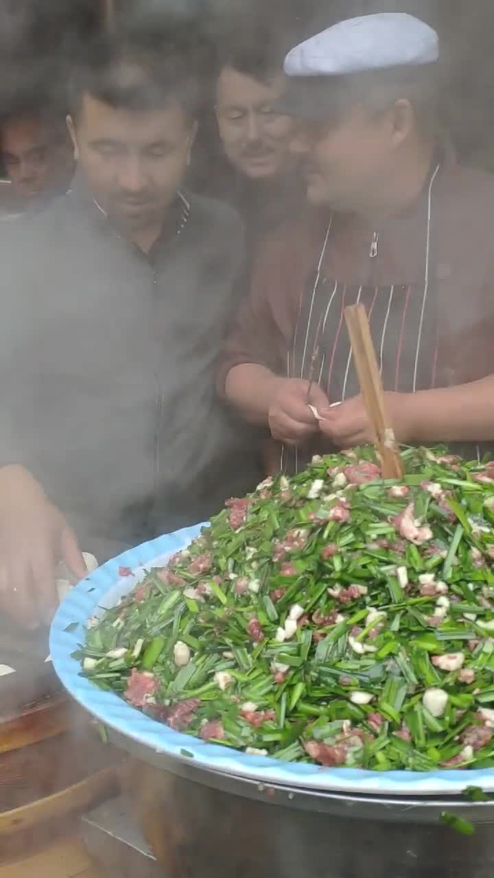 羊肉韭菜包子