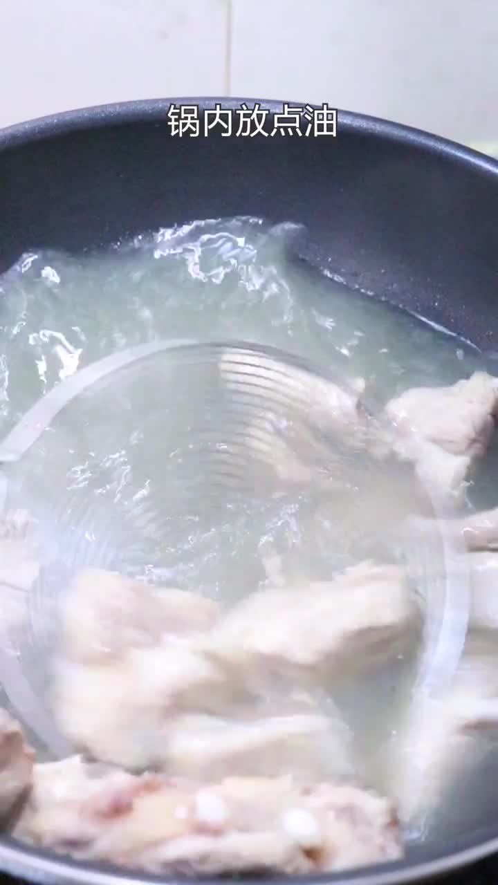 创意美食鹌鹑蛋烧排骨,一道家常硬菜,吃了忘不掉的美味!#国际范儿菜名