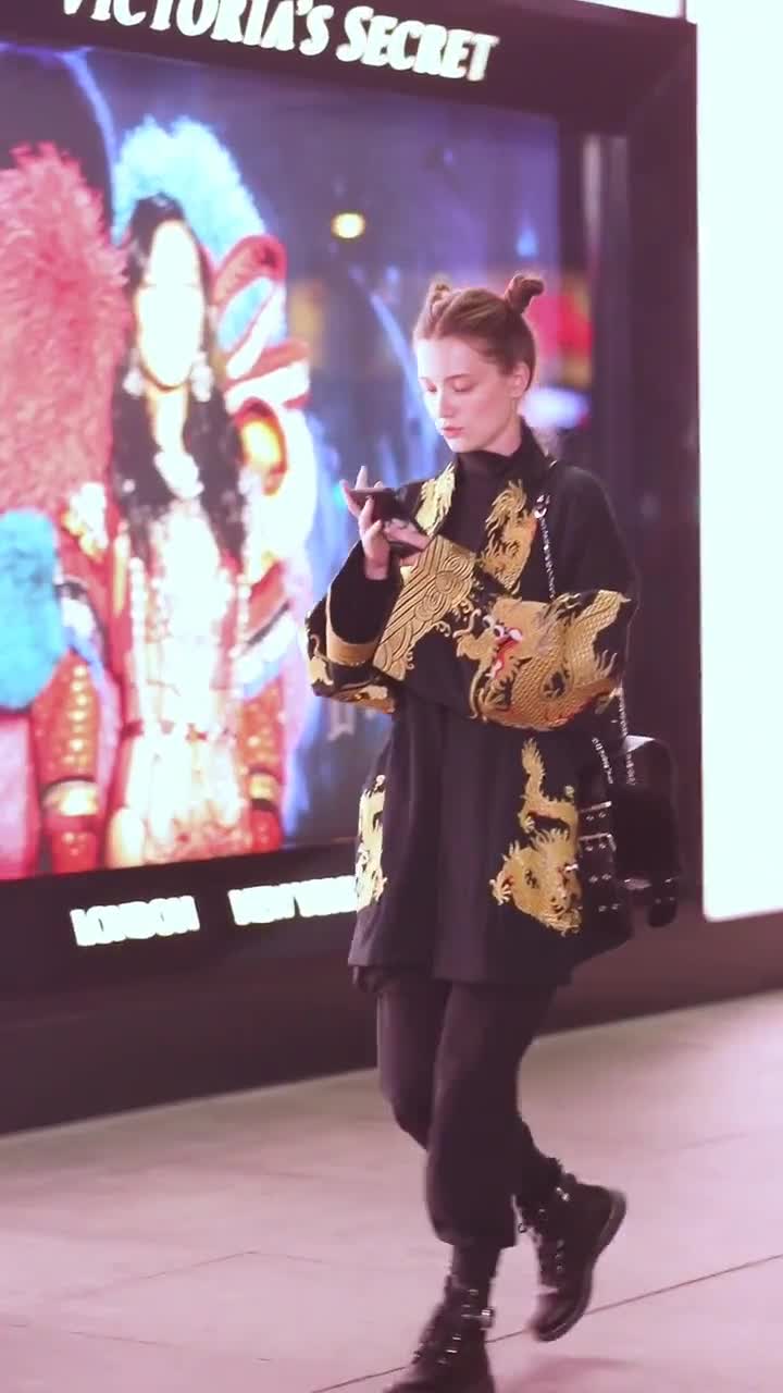 你的爆胎草莓粥小姐姐已上线