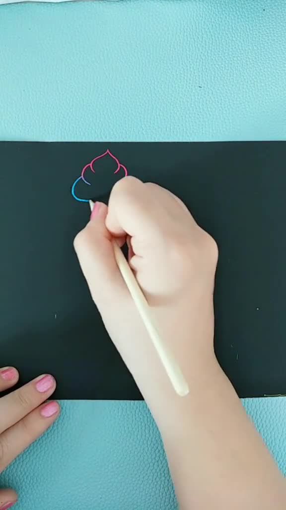 简单易学的冰淇淋简笔画    选择一款你最爱的冰淇淋吧