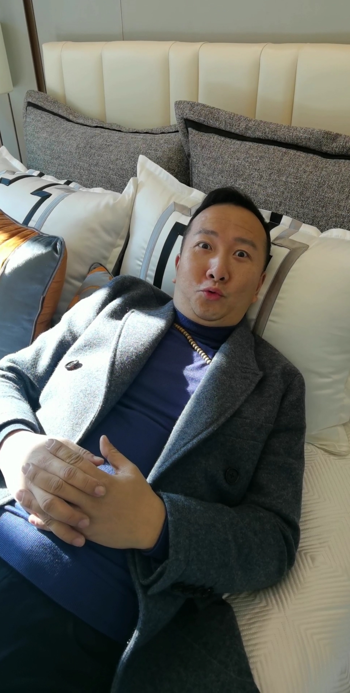 #搞笑段子剧#我真的在等火车