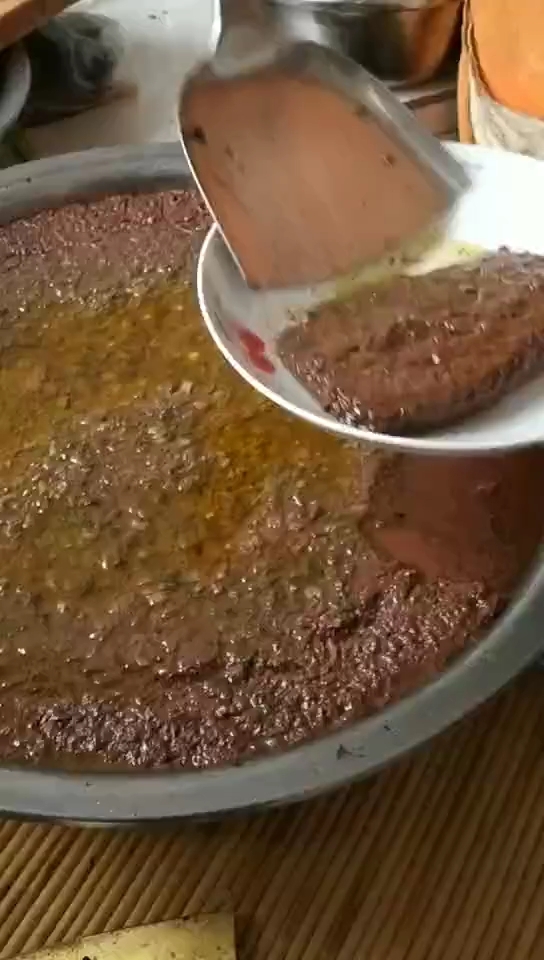 最爱喝老姨蒸的猪血,软嫩可口,问问她怎么兑水,回家我也做