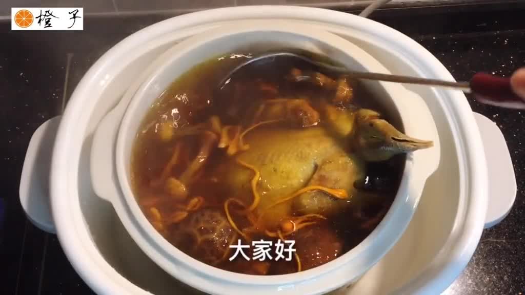 天冷多喝滋补汤,杂菌炖鸽子,简单美味又营养这也太好吃了鸽子