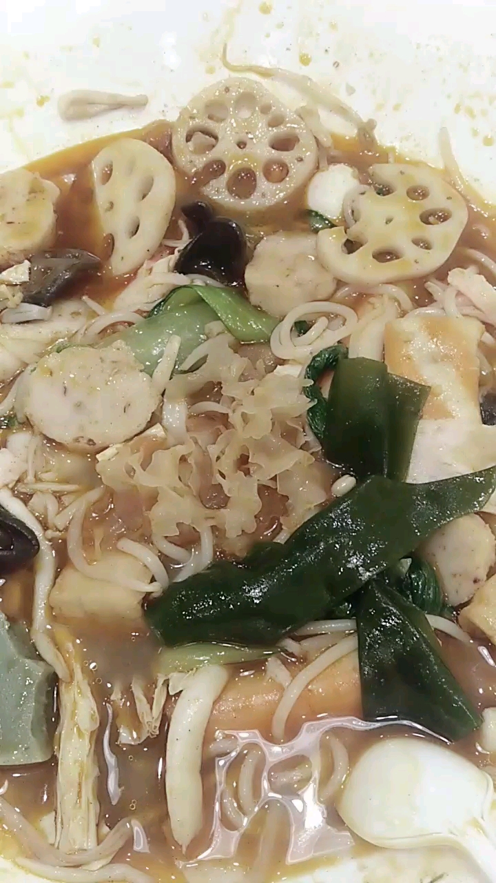 吃麻辣烫啦